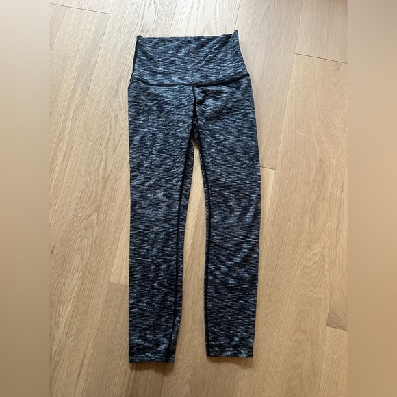 Lululemon Women’s 25” Space-Dye Dark Gray High-Waisted Leggings - Picture 1 of 4